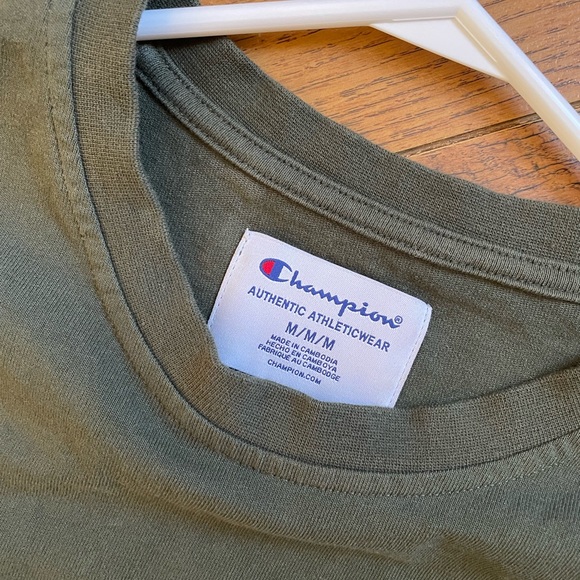 Authentic Mens Green Champion Athletic Wear Long Sleeve Shirt - Picture 3 of 3